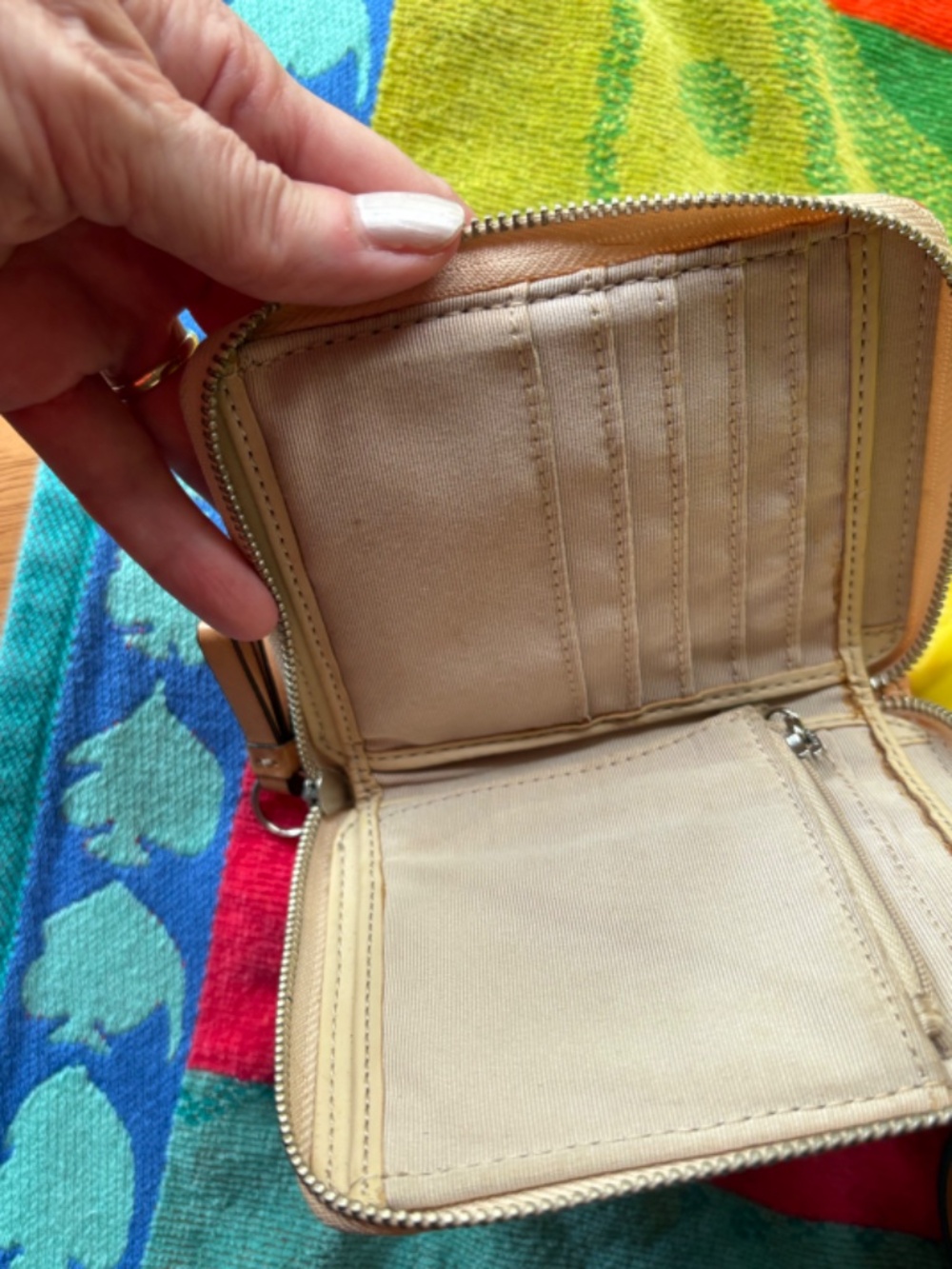 Coach Embossed Patent leather tote plus matching wallet! - Picture 8 of 11